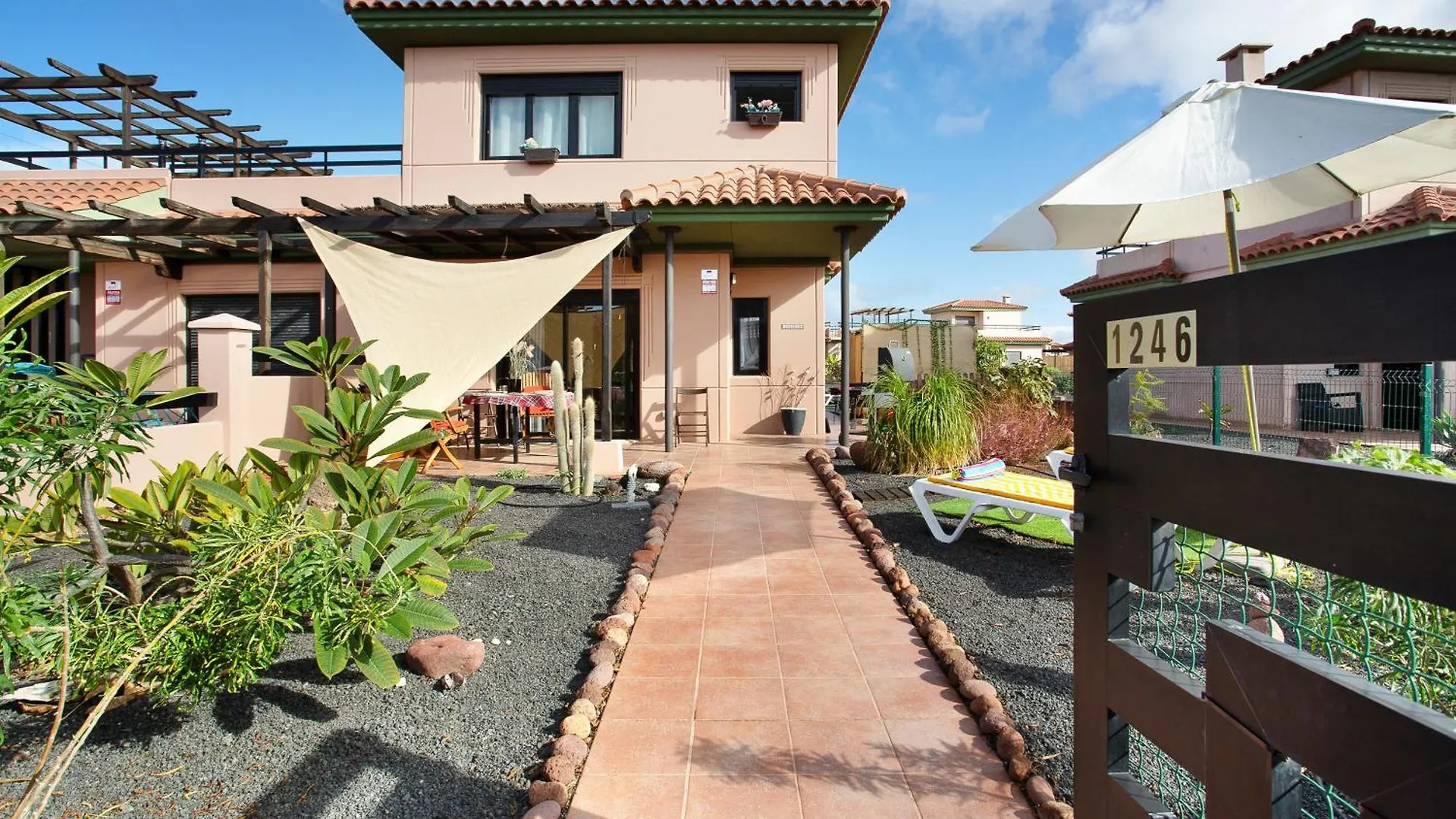 Feriehus Amadeus Villa La Oliva