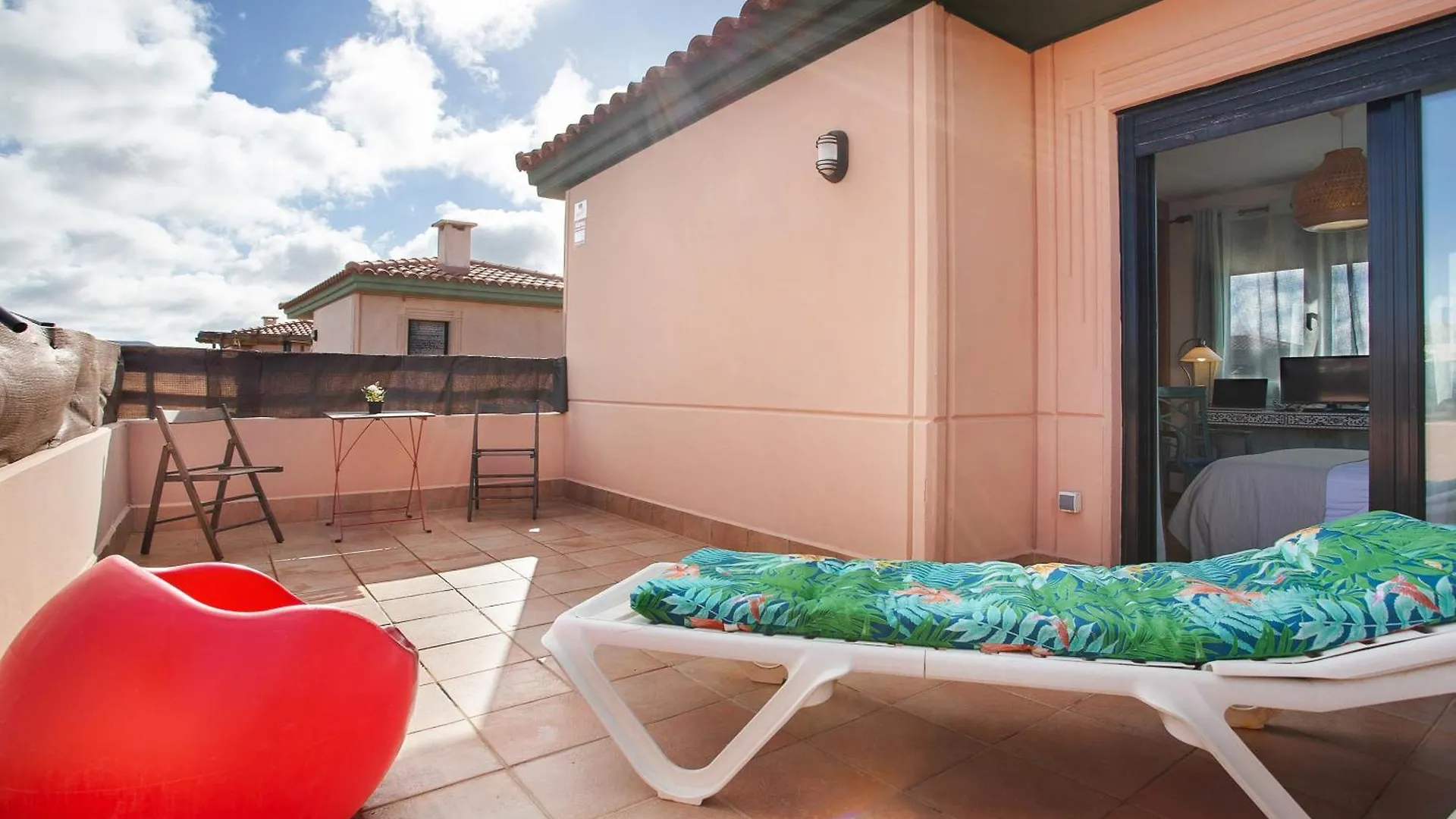 Amadeus Villa La Oliva Feriehus